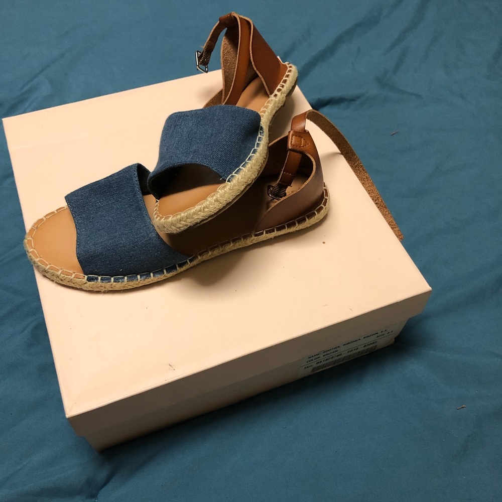 Flat Sandals